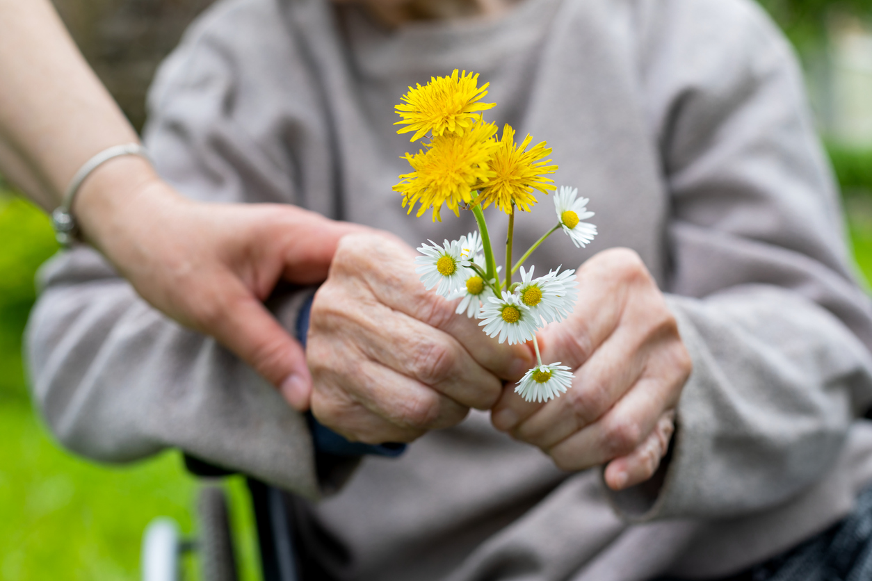 Family involvement with nursing homes following placement of a relative living with dementia